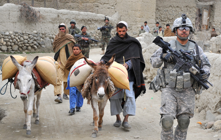 afghanis american soldiers