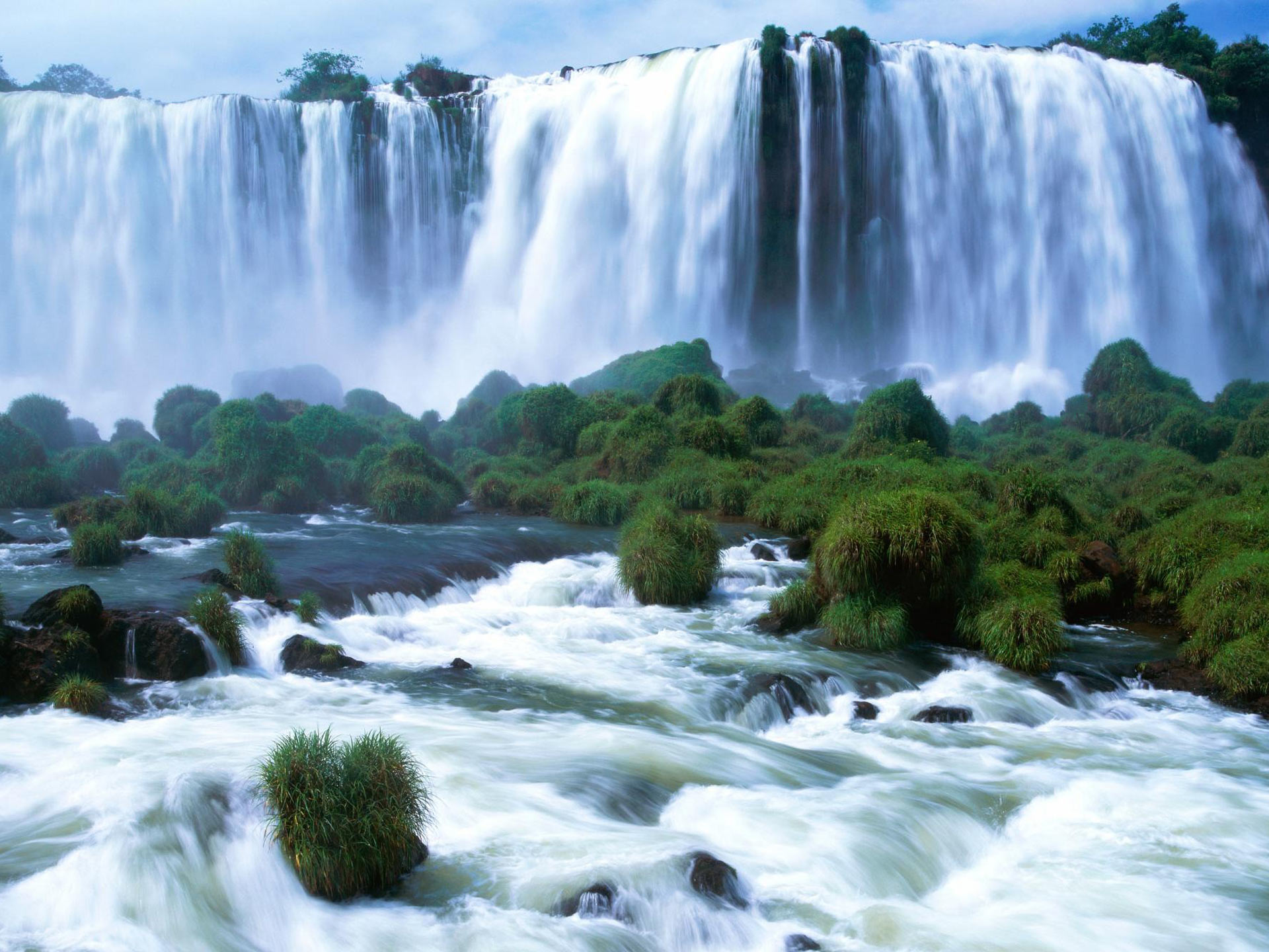 iguassu waterfalls brazil